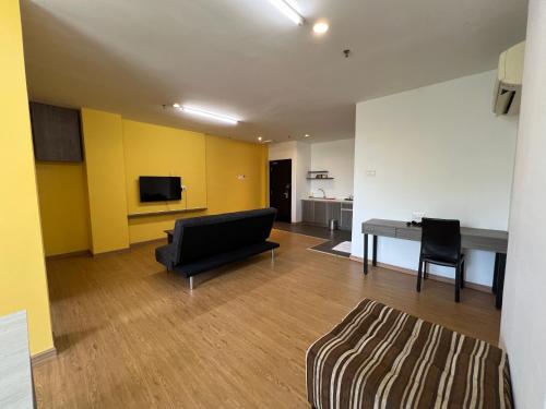 Teamwork Melaka - Entire Studio Apartment in Ayer Keroh Teamwork Melaka - Entire Studio Apartment in Ayer Keroh