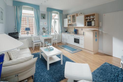 One-Bedroom Apartment image 8