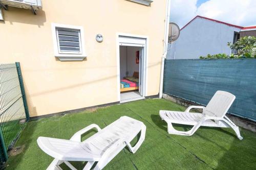 Au pied de l'Anse Mitan