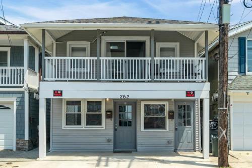 Welcome to Manasquan Beach - Steps to the Sand in Manasquan (NJ)