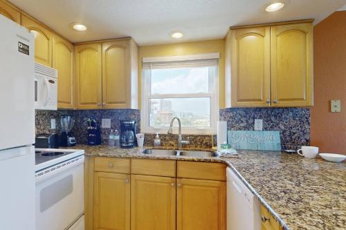 501 - South Beach Condos - image 30