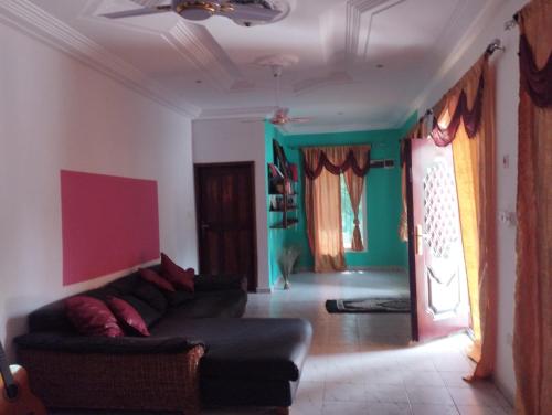 Eden Garden Tujereng in Tujereng