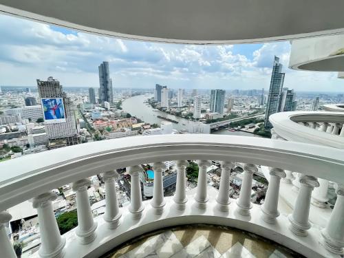 State Tower Bangkok - image 13
