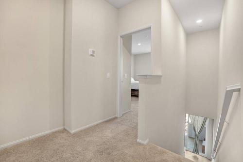 NEW Modern Home 3BR 3BA in West Covina, USA