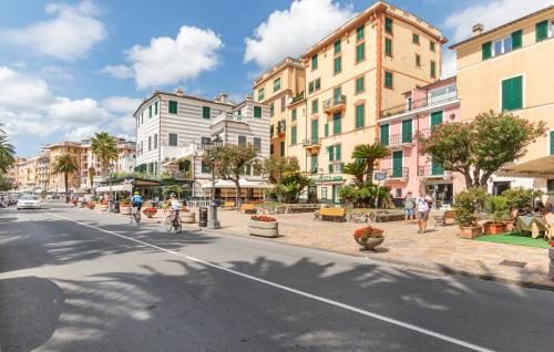 Stunning Apartment In Mezzanego