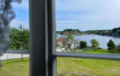 Skats, 2 Bedroom Beautiful Home In Høvåg (2 Bedroom Beautiful Home In Høvag) in Høvåg