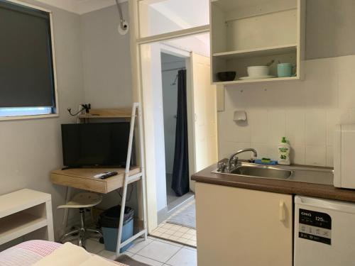 Manly Bunkhouse - image 5