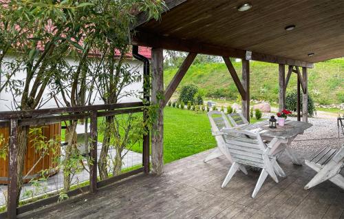Зовнішній вигляд готелю, Nice Home In Szarejki With Wifi in Ковале