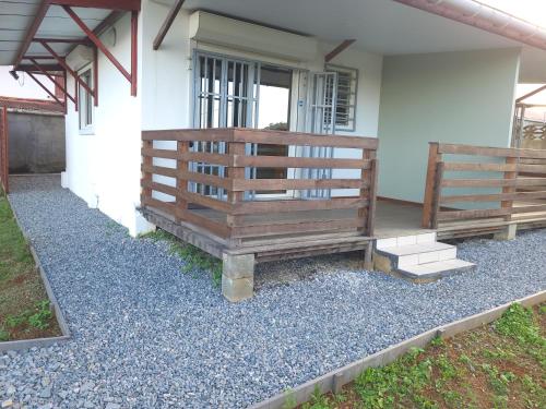 ทัศนียภาพภายนอกโรงแรม, LocaGuyane in มาตูรี