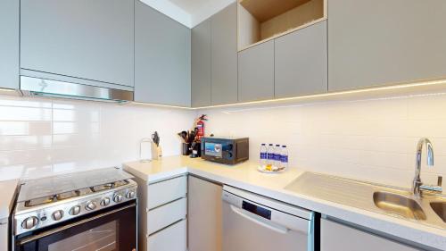 Primestay - Magnificent 2BR in Creek Gate 2 - Creek Harbour - image 7