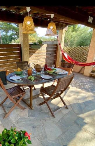 Haut de villa-Proche plage-Calme - Location saisonnière - La Garde