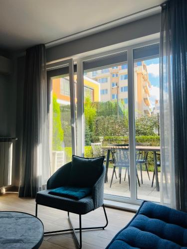 One-Bedroom Apartment with Garden