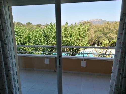 One-Bedroom Apartment with Pool View room in Apartamentos Dalia