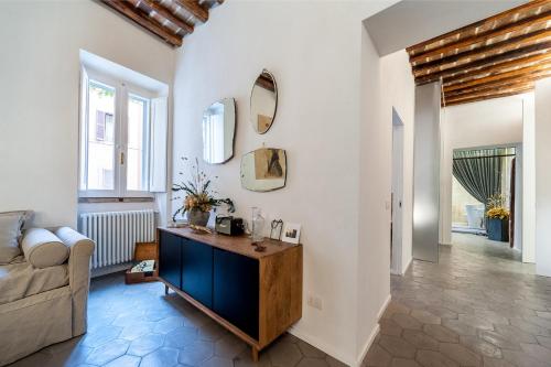 Trastevere Luxury, ampia e confortevole location sospesa tra design e storia, Rome (photo 3)