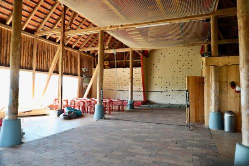 酒店活動, FeWo Hiddensee Mecklenburg Pool Alte Schule Barlin in 達爾貢