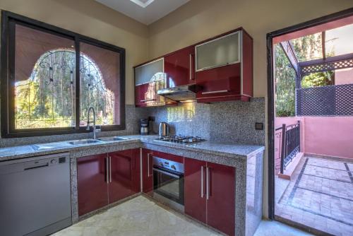 Villa Akadia luxurious with private swimming pool - image 6