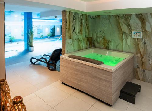 Джакузі, Hotel Szafir in Хок Гора