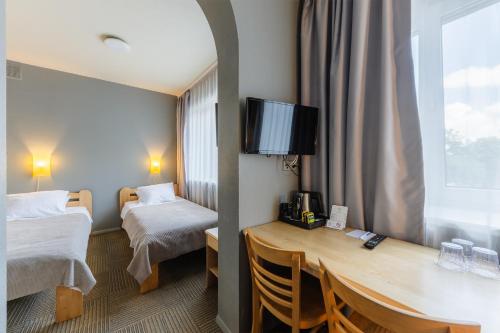 Triple Room with Gym Access image 6