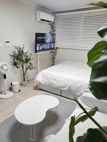 Moon House In Seoul #Quiet #Airport transport nearby#1 min to line2 nakseongdae subway, Soul (fotografie 2)