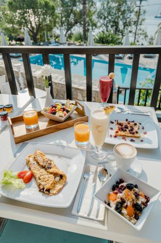 Aegean Suites Hotel - image 2