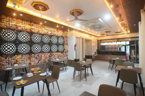 R Empire Revtree in Davangere