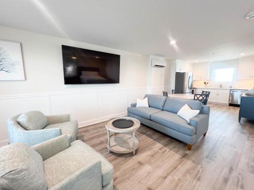 1006 Queen Suite, 1st Floor Cove 1006 Queen Suite, 1st Floor Cove