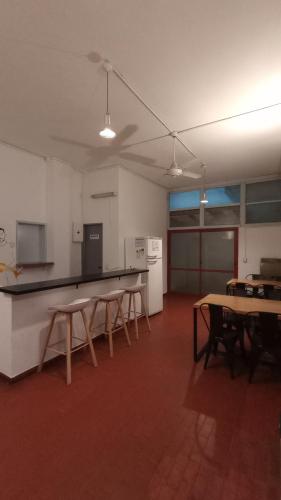 Tesis özellikleri, Río Plateado Hostel (Rio Plateado Hostel) in Buenos Aires