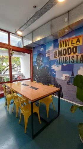 Tesis özellikleri, Río Plateado Hostel (Rio Plateado Hostel) in Buenos Aires