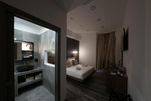 Trastevere Luxury Rooms - image 13