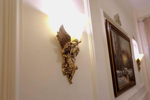Achrafieh Luxurious Apt 5 min to Beirut Museum - image 4