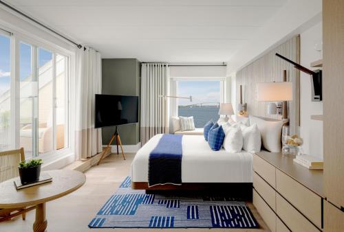 เกอร์นีย์ นิวพอร์ต รีสอร์ต แอนด์ มารีนา (Newport Harbor Island Resort) in นิวพอร์ท (RI)