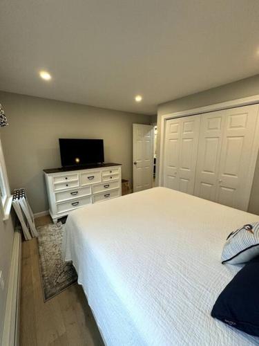 Newly Renovated Cape Cod House in Sandwich, USA