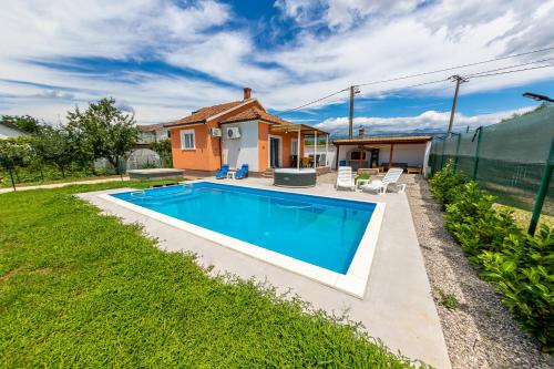 Villa Orange House, Mostar