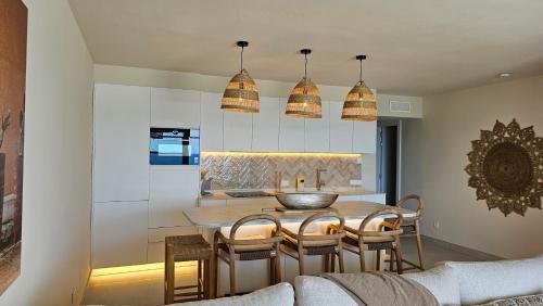 Miraflores Beach & Country Club 3