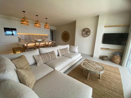 Miraflores Beach & Country Club 5