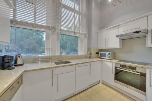 Knightsbridge - Hans Place Apartments - image 12
