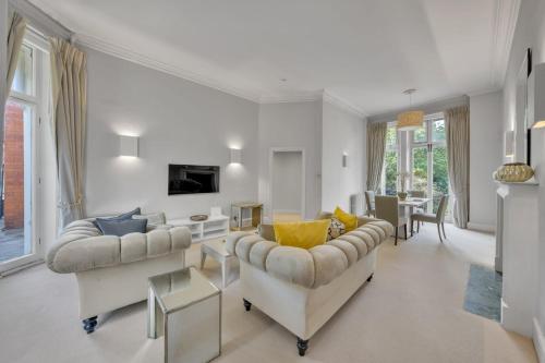 Knightsbridge - Hans Place Apartments - image 10
