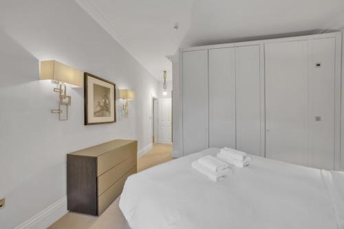 Knightsbridge - Hans Place Apartments - image 12