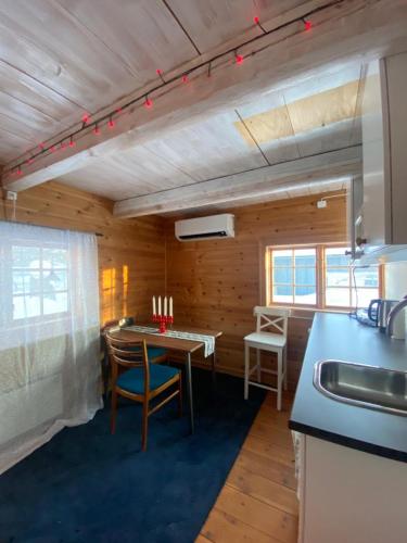 Cabin in the coast of Sweden in ฮูดิคสวัลล์