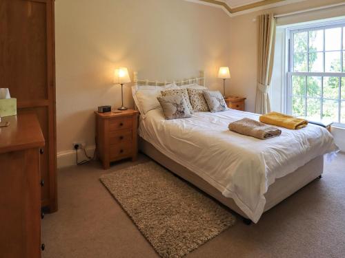 Sandburne Cottage - Tap to explore photos