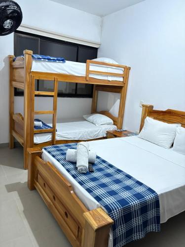 1 double bed, 1 bunk bed