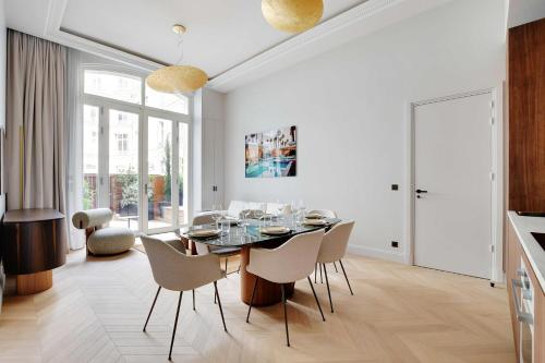 Sleek apartment - 2BD 4P - Champs Elysees - image 8