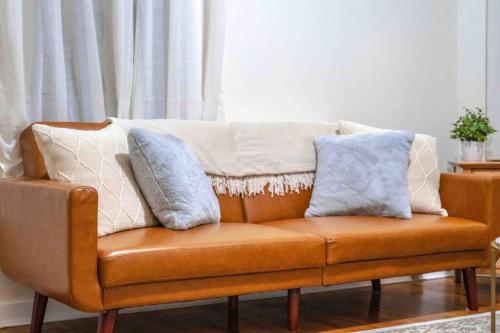Cozy 2BR-Walk to Tufts & Green Line, Near Boston! in 梅德福