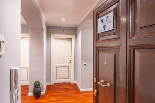 The Vatican Dream 3BDR Apartment - image 10