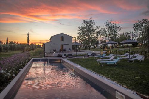 Басейн, Borgo Elissa Country Relais in Чертальдо