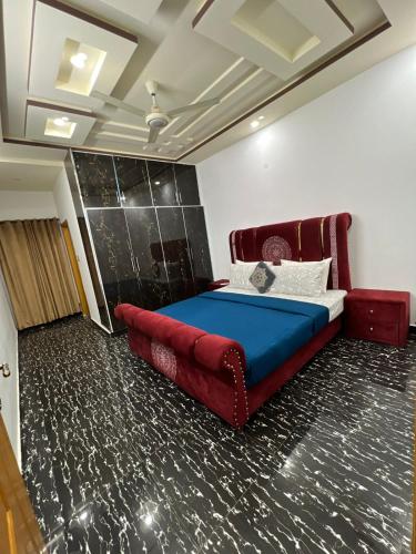 Luxurious Family cottage in islamabad - image 11