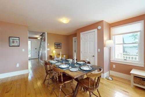 Kennebec View in Bath (Maine)