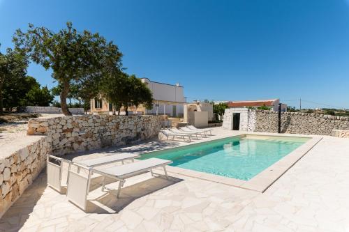 Swimming pool, Casina Lamacoppa con piscina by Wonderful Italy in Sorbola