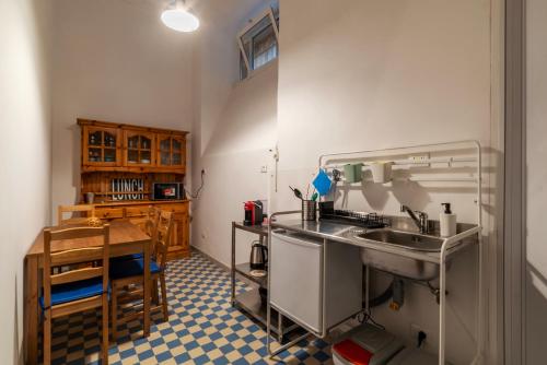 GuestHost - Piazza Nievo a Trastevere Cozy Apartment, Rome (photo 5)