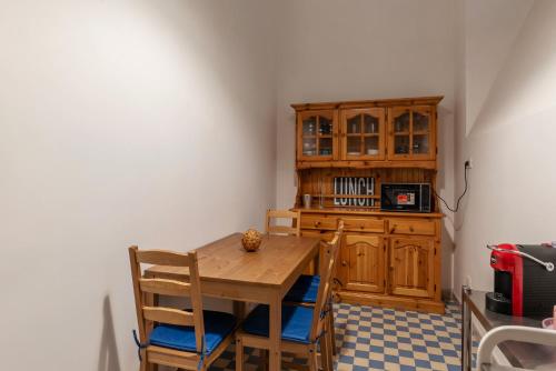GuestHost - Piazza Nievo a Trastevere Cozy Apartment, Rome (photo 4)